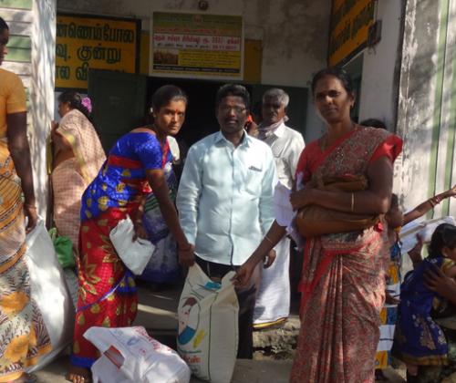 Mailam Women Farmers Receive ‘Farmers Integrated Hand Book